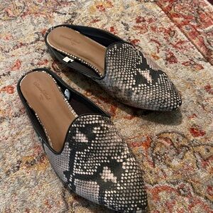 Chic Black and Gray Women's Mules
